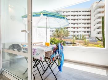 Borinquen 124 · Studio Las Americas Pool